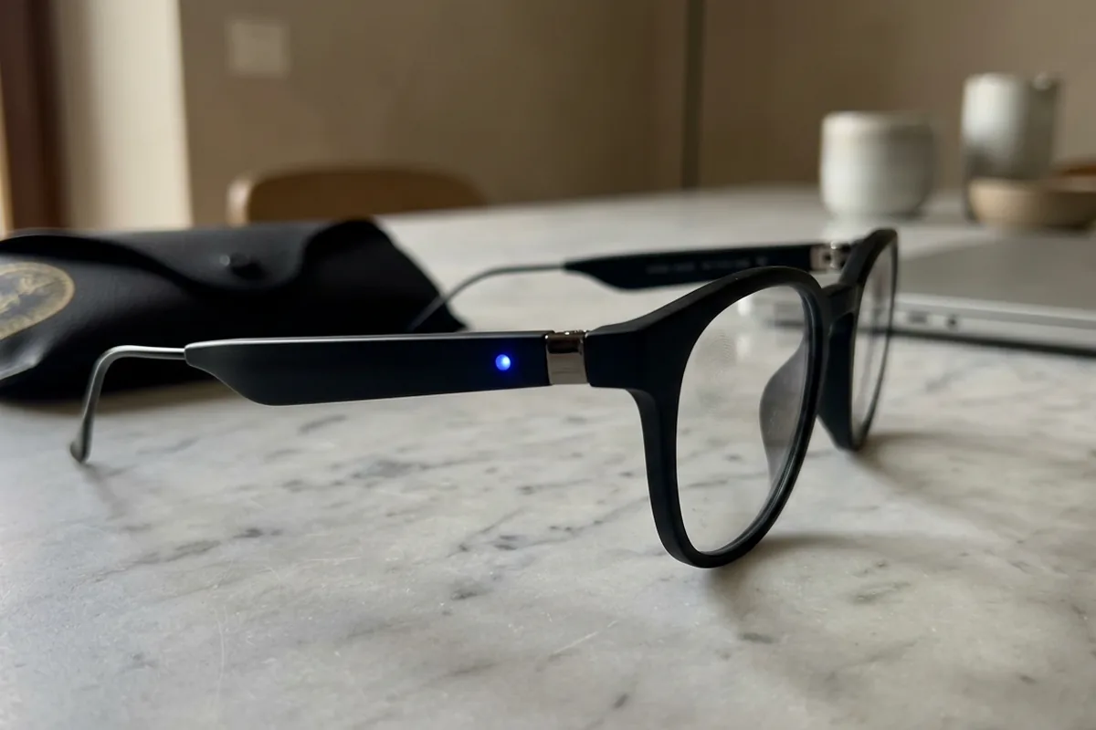 Occhiali smart con IA al posto del metaverso: la mossa che può salvare Meta dalla sua scommessa sbagliata